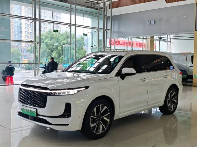 Фотография автомобиля — Li Auto ONE