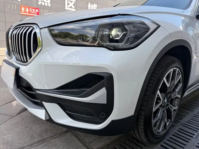 BMW X1 — Фото автомобиля 13