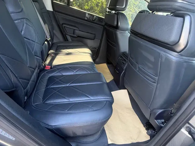 BYD FangChengBao Leopard 5 — Фото автомобиля 5
