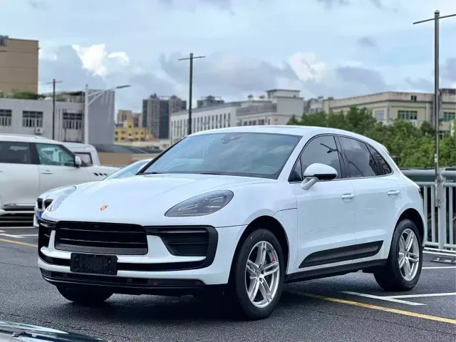 Фотография автомобиля — Porsche Macan