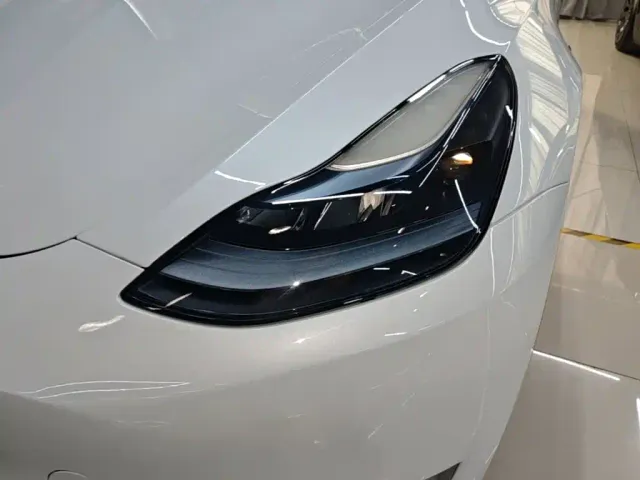 Tesla Model Y — Фото автомобиля 23