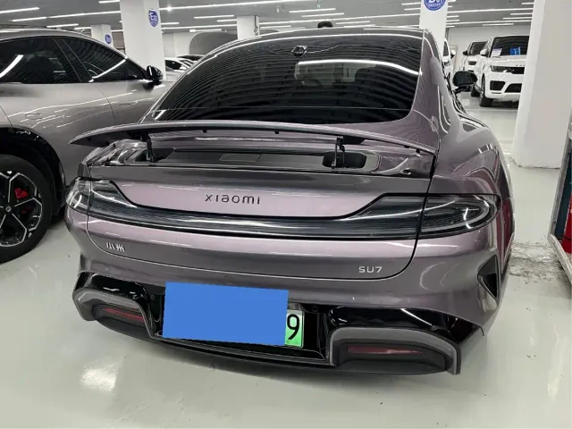 Xiaomi SU7 — Фото автомобиля 10