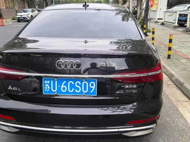 Audi A6L — Фото автомобиля 9