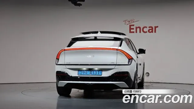 Kia EV6 — Фото автомобиля 3