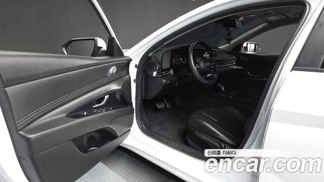 Hyundai Avante CN7 — Фото автомобиля 15