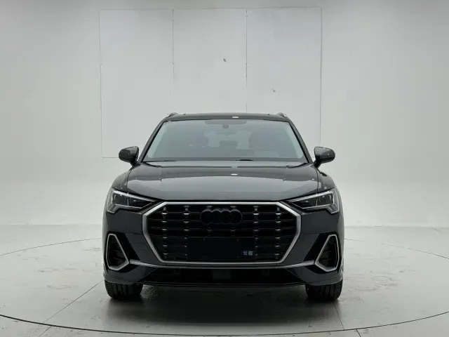 Audi Q3 — Фото автомобиля 2