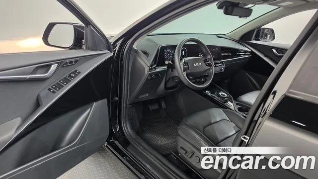 Kia Niro Niro (New) — Фото автомобиля 15