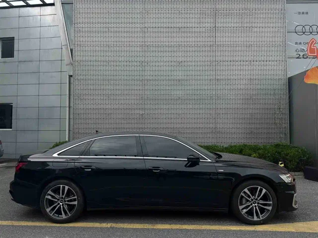 Audi A6L — Фото автомобиля 4