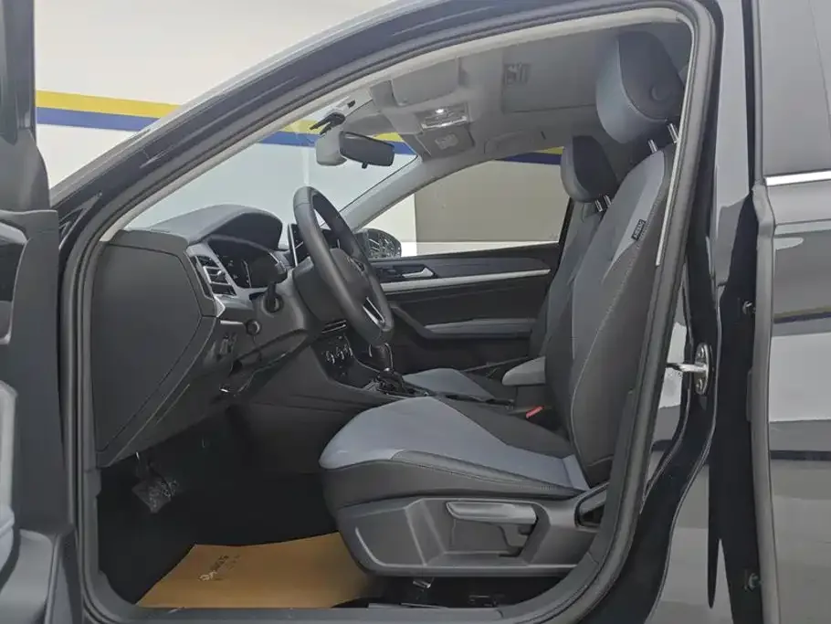 Volkswagen Lavida 2024 Model 1.5L Automatic 5 Million Edition — Фото автомобиля 9