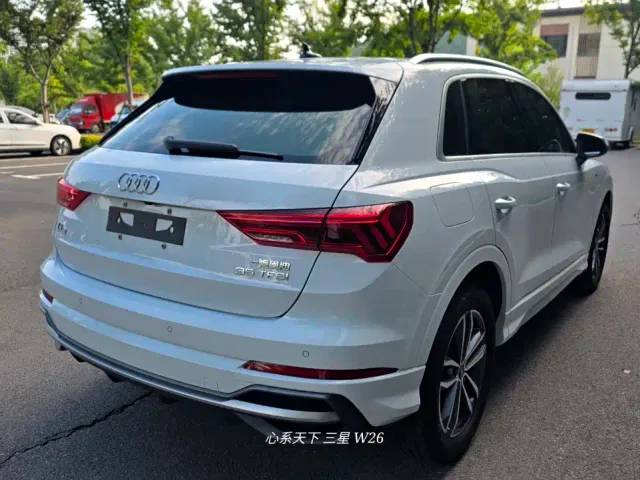 Audi Q3 — Фото автомобиля 14