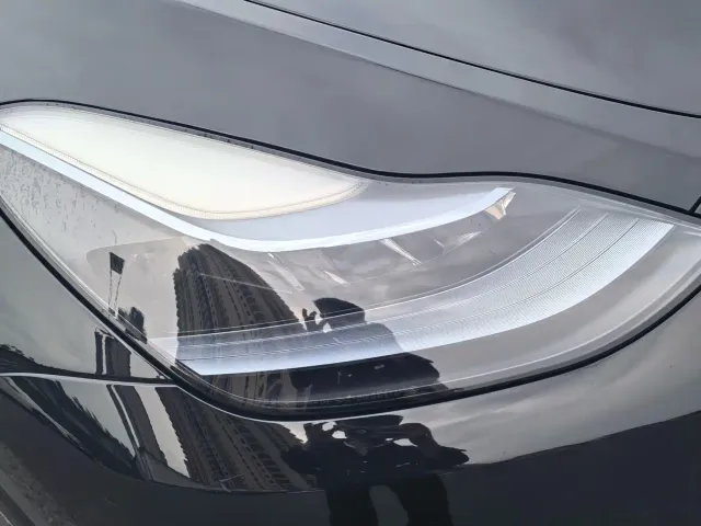 Tesla Model Y — Фото автомобиля 14
