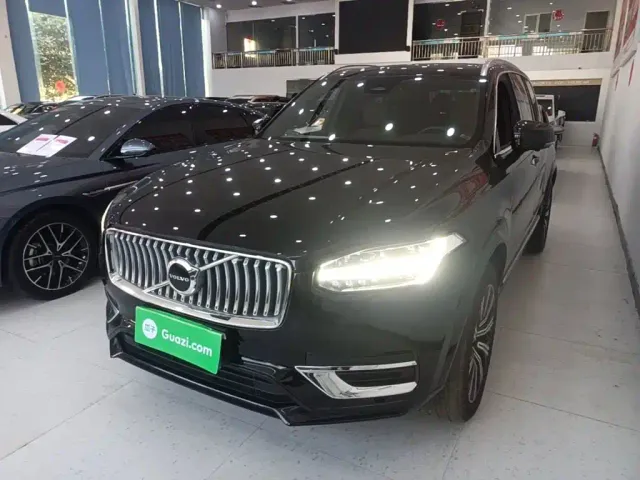 Фотография автомобиля — Volvo XC90