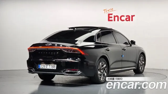 Hyundai Grandeur (New) Hybrid — Фото автомобиля 2