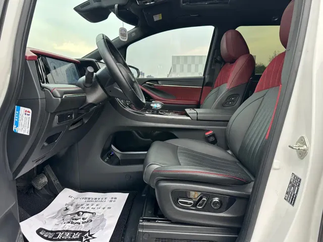 GAC Trumpchi M8 — Фото автомобиля 8