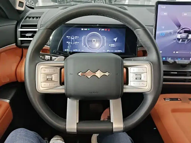 BYD FangChengBao Titanium 7 — Фото автомобиля 10