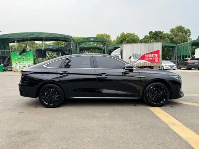 Chery Arrizo 8 — Фото автомобиля 10