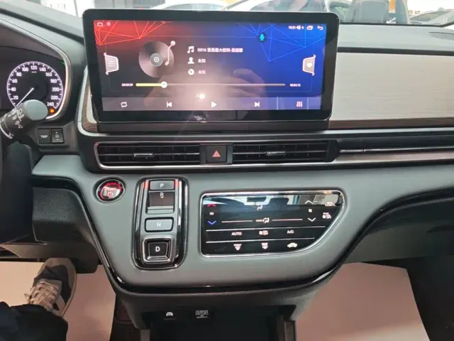 Honda Odyssey — Фото автомобиля 12