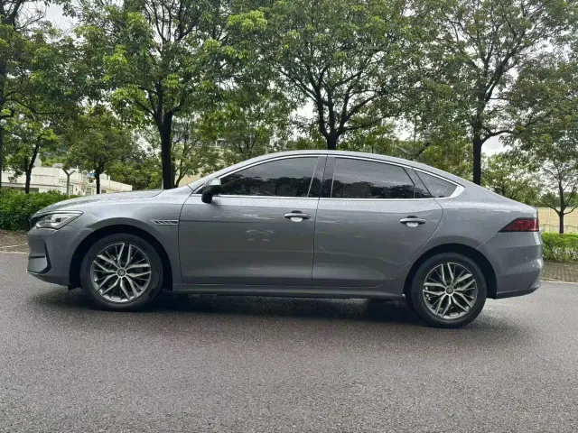 BYD Qin PLUS — Фото автомобиля 4