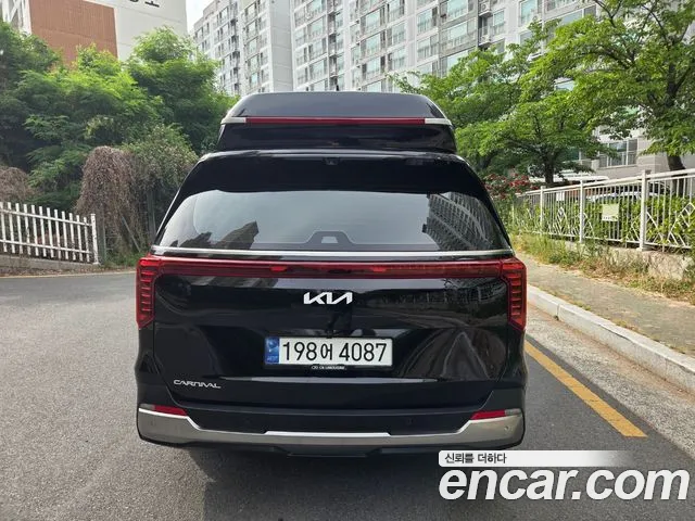 Kia Canival Новый Carnival 4 поколение Бензин 4 места Hi-Limousine — Фото автомобиля 4