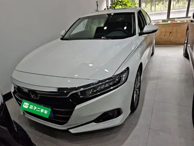 Honda Accord — Фото автомобиля 2