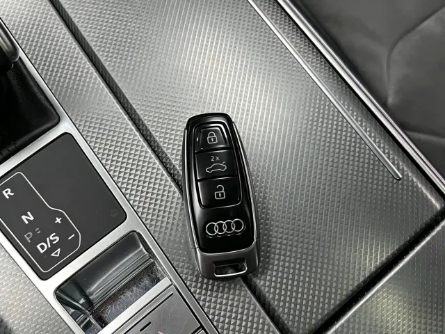 Audi A6L — Фото автомобиля 20