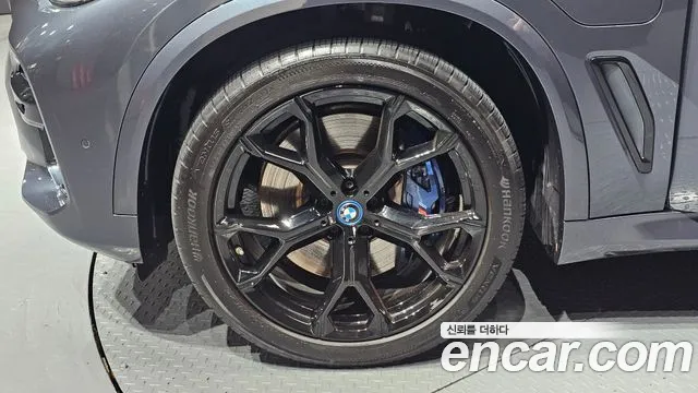 BMW X5 — Фото автомобиля 4