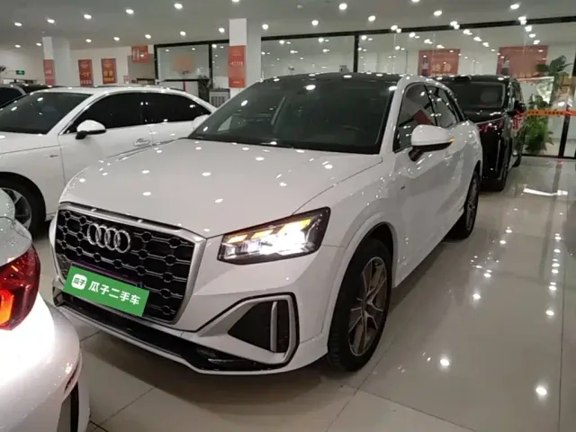 Audi Q2L — Фото автомобиля 2