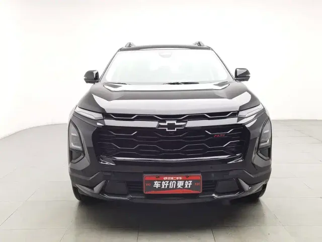 Chevrolet Equinox Plus — Фото автомобиля 3