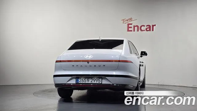 Hyundai Grandeur — Фото автомобиля 4