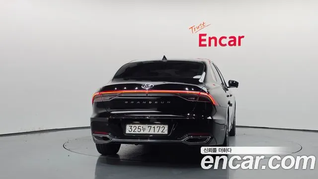 Hyundai Grandeur New — Фото автомобиля 4