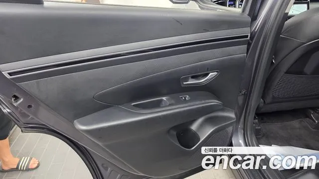 Hyundai Tucson Tucson (NX4) Дизель 2.0 2WD — Фото автомобиля 23
