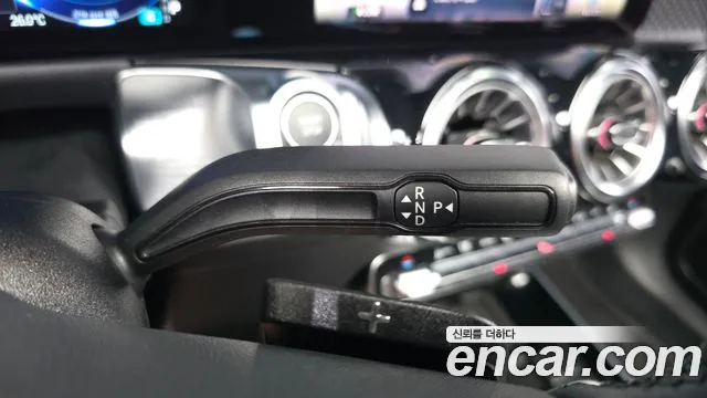 Mercedes-Benz EQB X243 — Фото автомобиля 8
