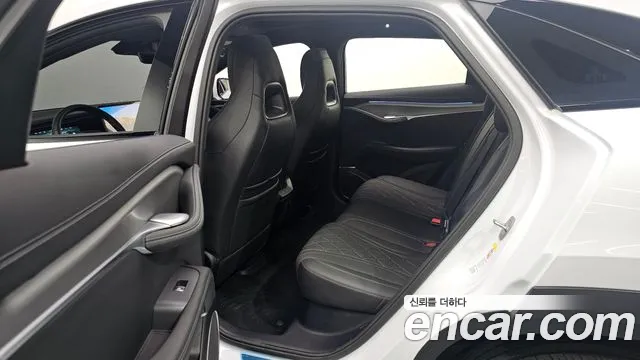 BYD Sealion 7 — Фото автомобиля 16