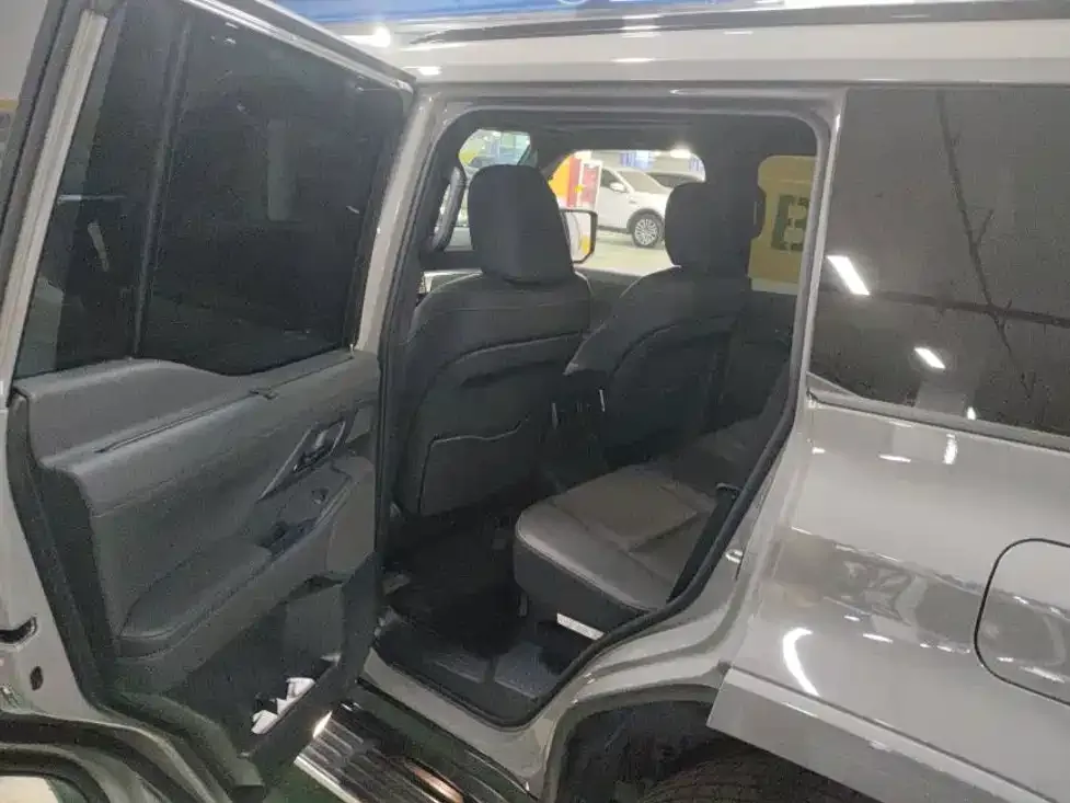 Lexus Lexus GX 2024 Summit Edition — Фото автомобиля 4