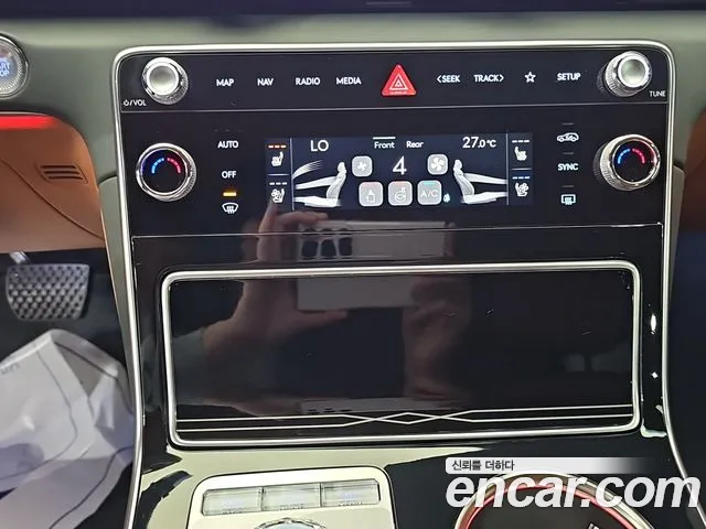 Genesis GV80 — Фото автомобиля 16