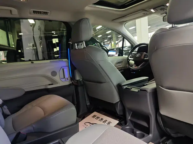 Toyota Granvia — Фото автомобиля 9