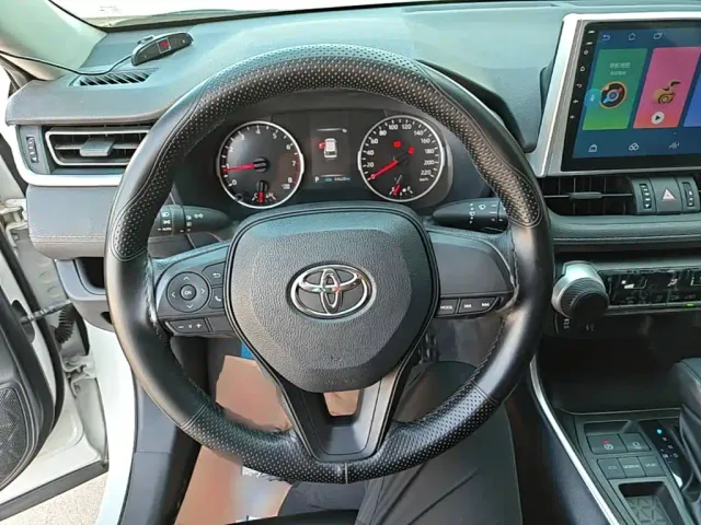 Toyota Wildlander — Фото автомобиля 6