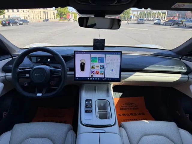 Xiaomi SU7 — Фото автомобиля 5