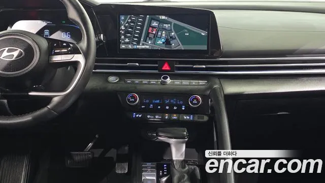Hyundai Avante CN7 — Фото автомобиля 14