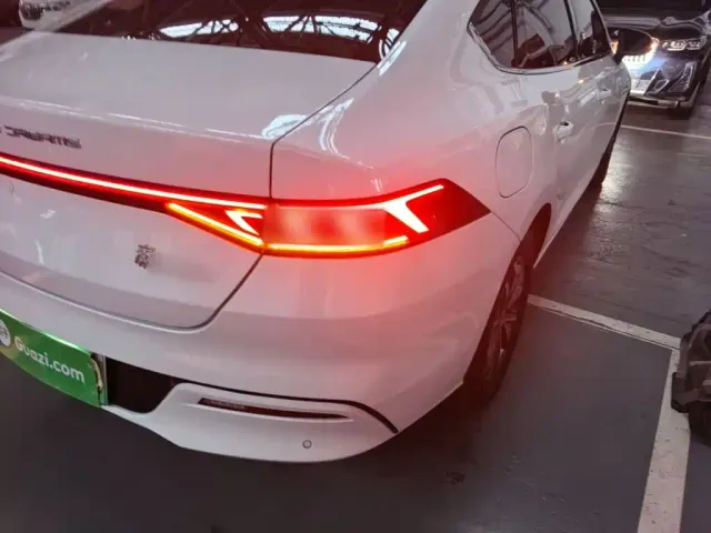 BYD Qin PLUS — Фото автомобиля 7