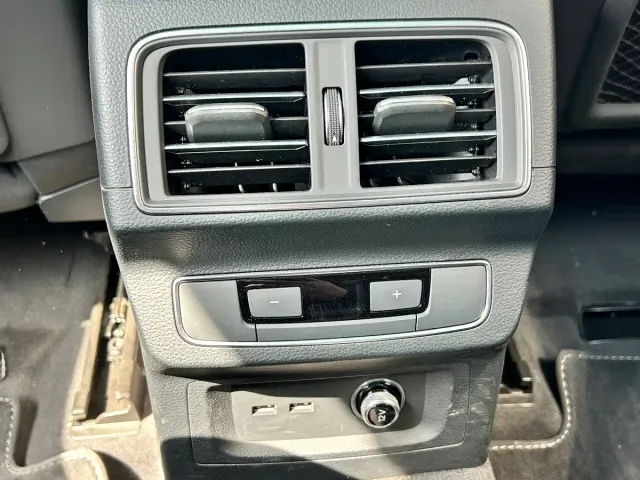 Audi Q5L — Фото автомобиля 13
