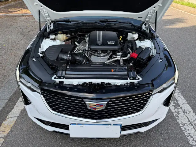 Cadillac CT4 — Фото автомобиля 5