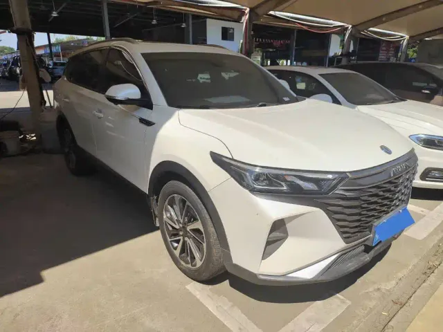 Dongfeng Fengshen AX7 — Фото автомобиля 3