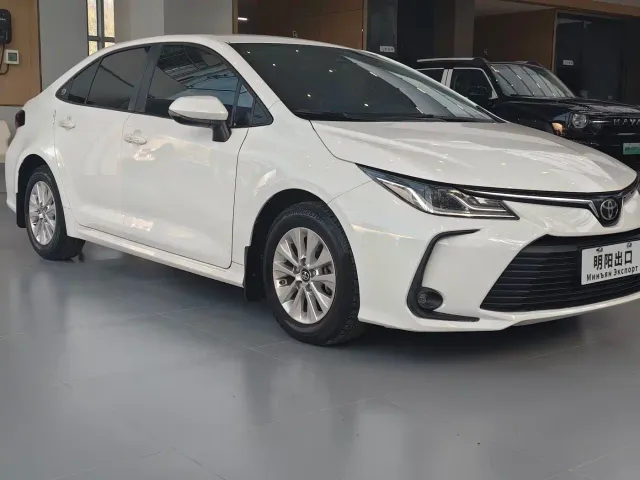 Toyota Corolla — Фото автомобиля 3