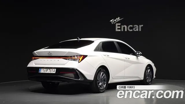 Hyundai Avante — Фото автомобиля 2