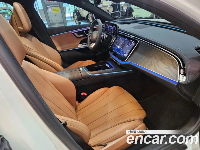Mercedes-Benz E-Class W214 — Фото автомобиля 13
