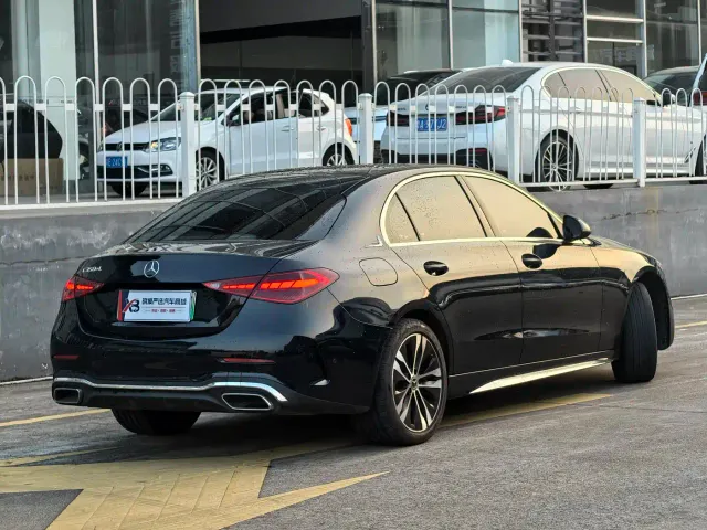 Mercedes-Benz C-Class — Фото автомобиля 15