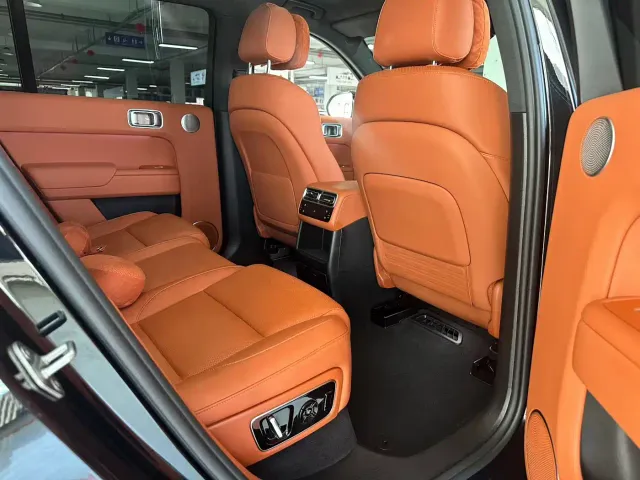 Li Auto L7 — Фото автомобиля 6