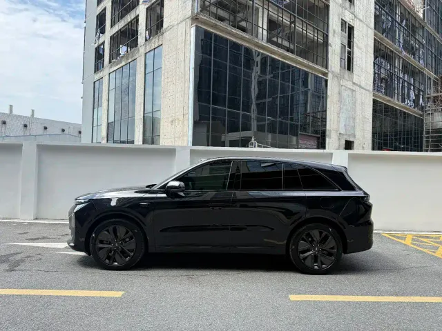 Li Auto L6 — Фото автомобиля 3