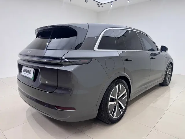 Li Auto L7 — Фото автомобиля 6